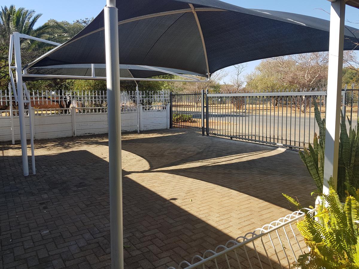 Kgosi Lodge Kimberley Ngoại thất bức ảnh