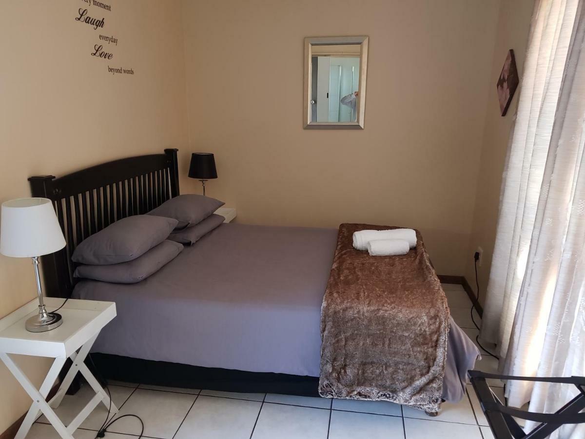 Kgosi Lodge Kimberley Ngoại thất bức ảnh